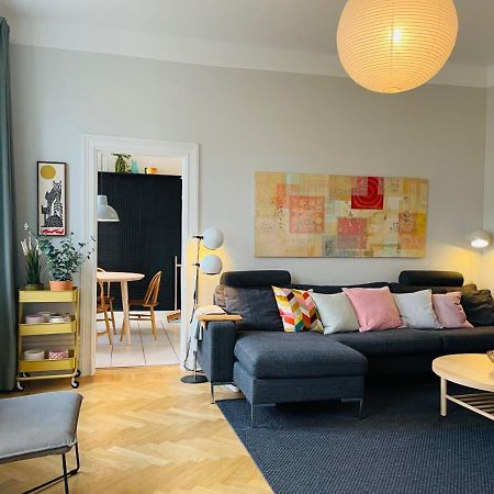 Cool And Light 2 Room Apartment In Sofo Estocolmo Exterior foto